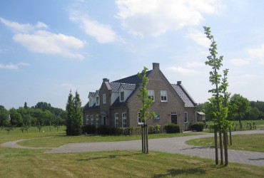 Boerderijwoning met loods te Heijningen